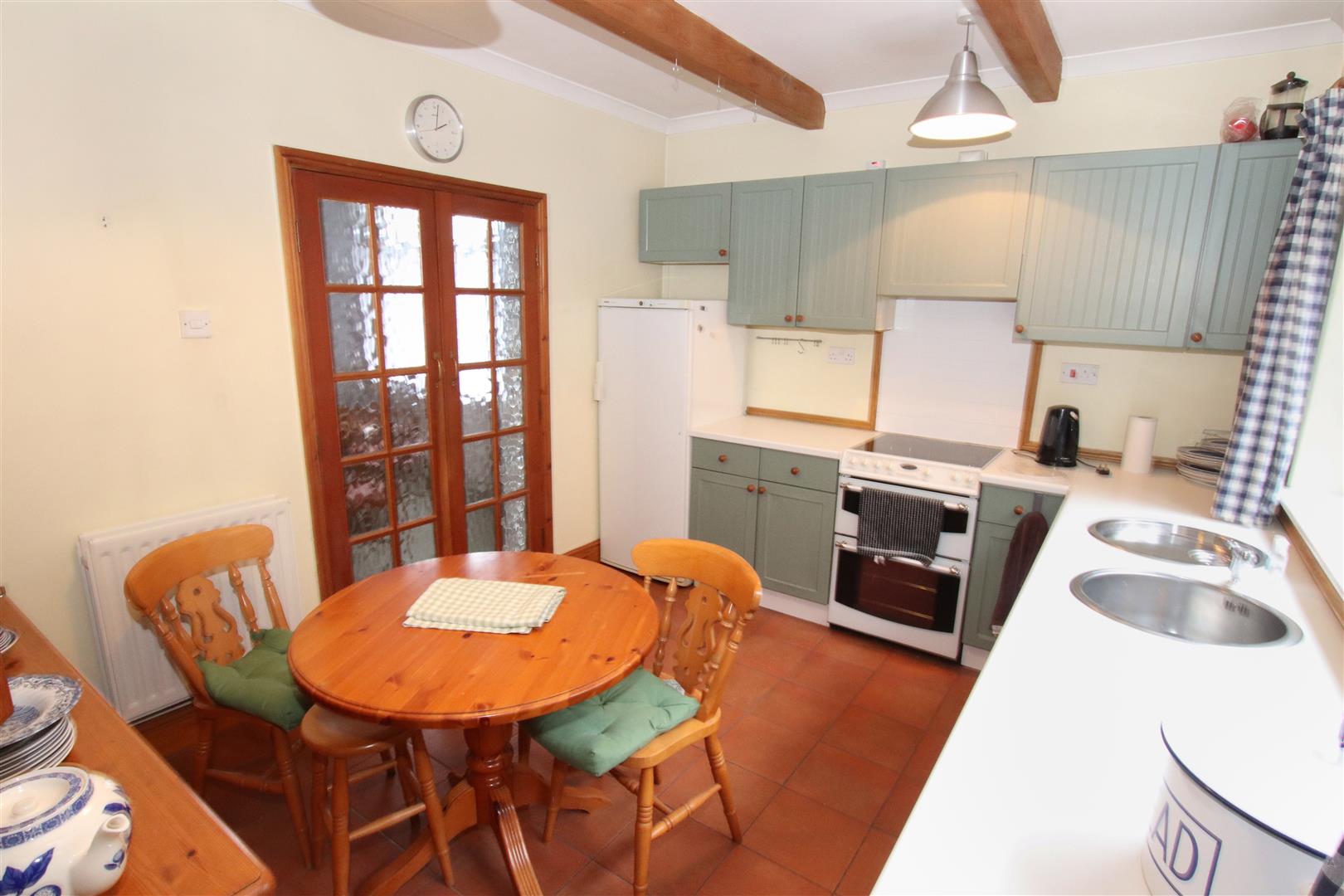 FITTED KITCHEN / BREAKFAST ROOM